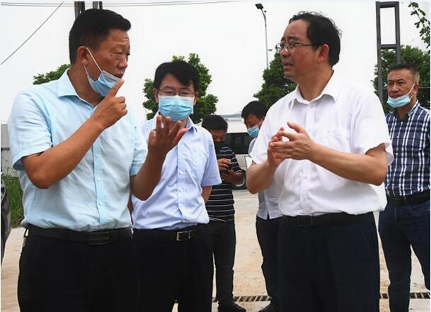 鄧卓海調研永力通新廠區(qū)建設